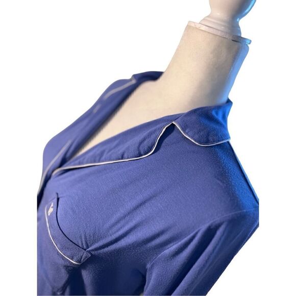 Victoria’s Secret blue long sleeve nightshirt - XS - 🙂3/$15 - Picture 2 of 7